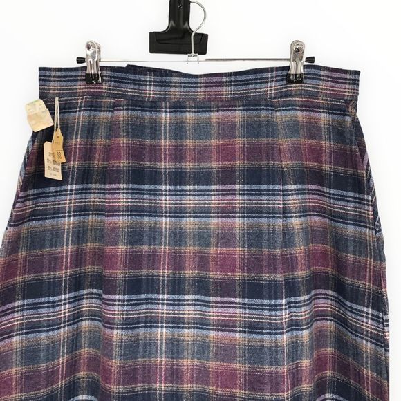 70’s Vintage Wool Blend Blue Purple Plaid Midi Skirt Deadstock Waist size 32 - Picture 2 of 11